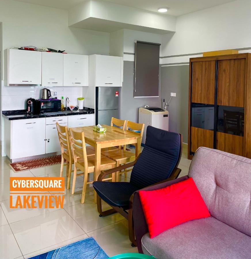 Cybersquare Lakeview With Netflix And Disney Hotstar Cyberjaya Ngoại thất bức ảnh