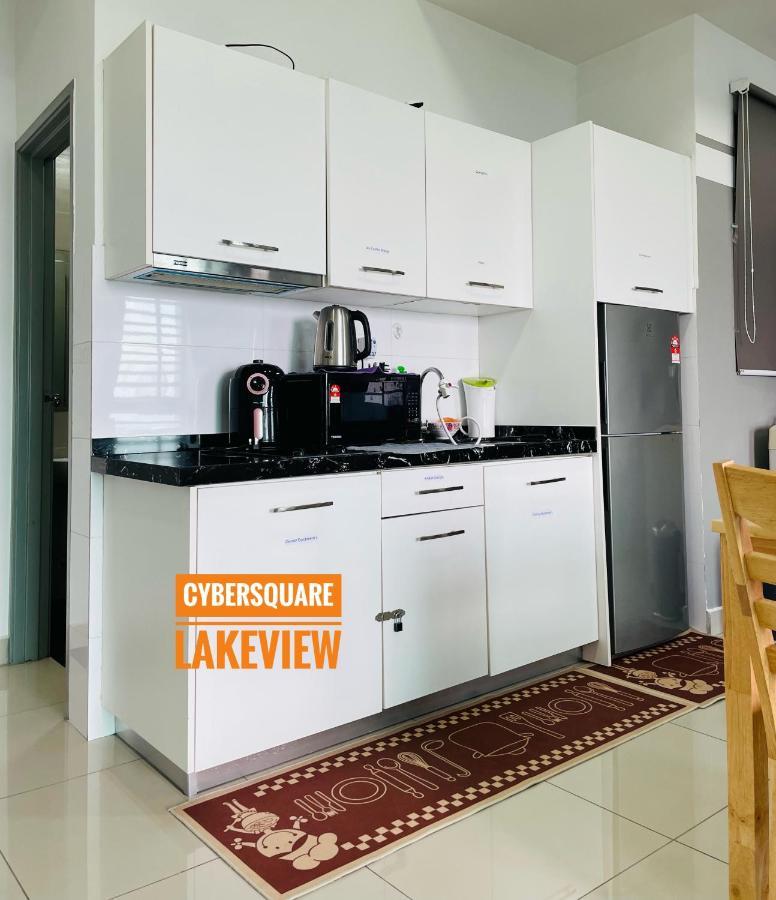 Cybersquare Lakeview With Netflix And Disney Hotstar Cyberjaya Ngoại thất bức ảnh