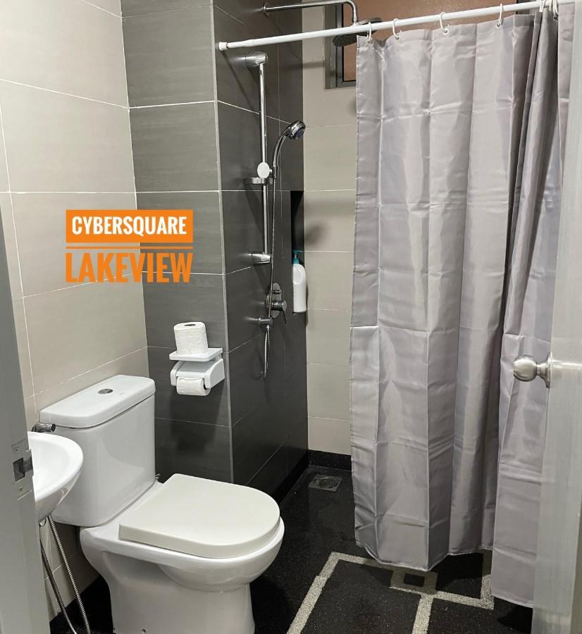 Cybersquare Lakeview With Netflix And Disney Hotstar Cyberjaya Ngoại thất bức ảnh